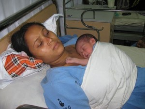 Perawatan Bayi Dengan Metode Kanguru