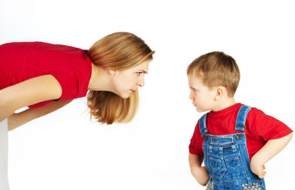 5 Kebiasaan Orang Tua yang Tidak Baik Untuk Perilaku Anak
